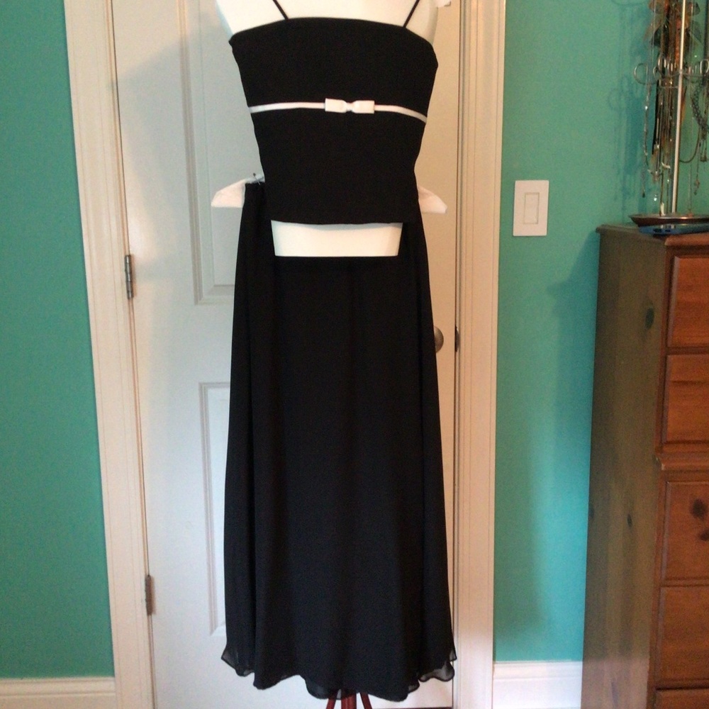 B2 Jr Bridesmaid Dress, Black & White, Sz 14